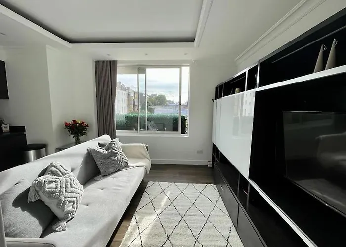 Modern 1 Bedroom Near Harrods
